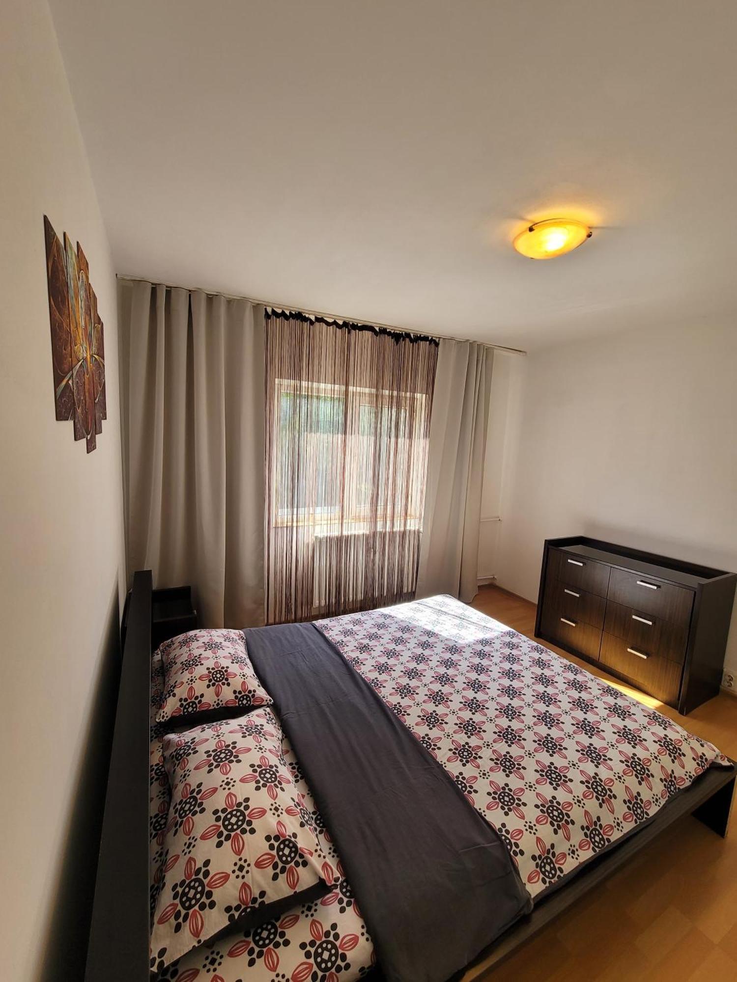 Appartement Alia à Oradea Extérieur photo